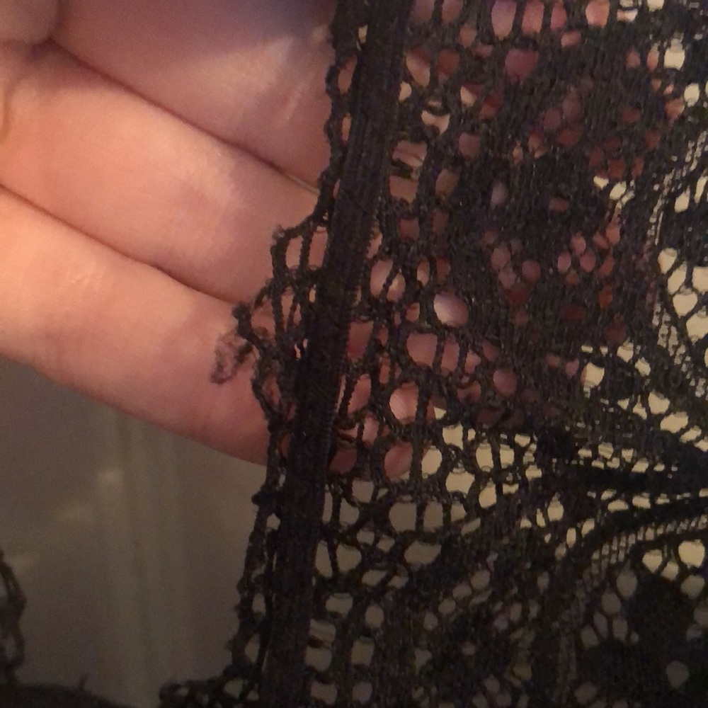 Lacey Padded Black Bralette! - Picture 5 of 7